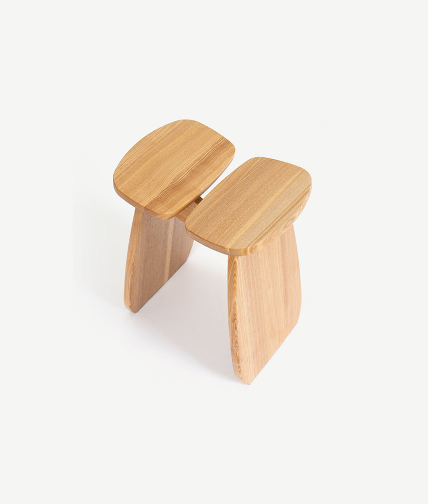 Ealio white stool
